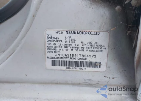 2001 Nissan Maxima Gxe z USA, uszkodzony, nr VIN JN1CA31D91T824272
